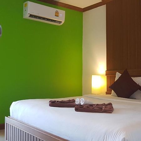 Pipikuku Hotel & Restaurant Phuket Szoba fotó